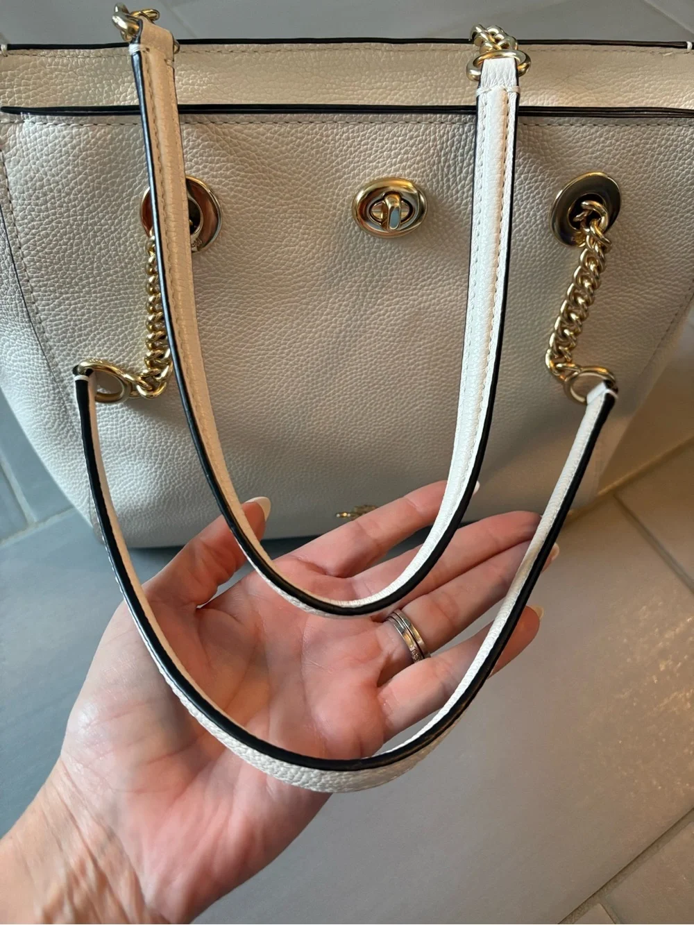 Coach Polished Pebbled Leather Turnlock Chain Tote 27 | Creamy White